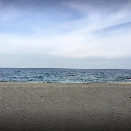 Babyaccommodation Family Sea & Box Appartement Pietra Ligure
