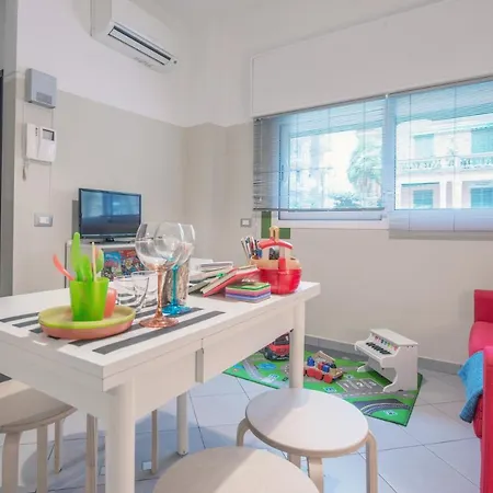 Babyaccommodation Family Sea & Box Appartement Pietra Ligure