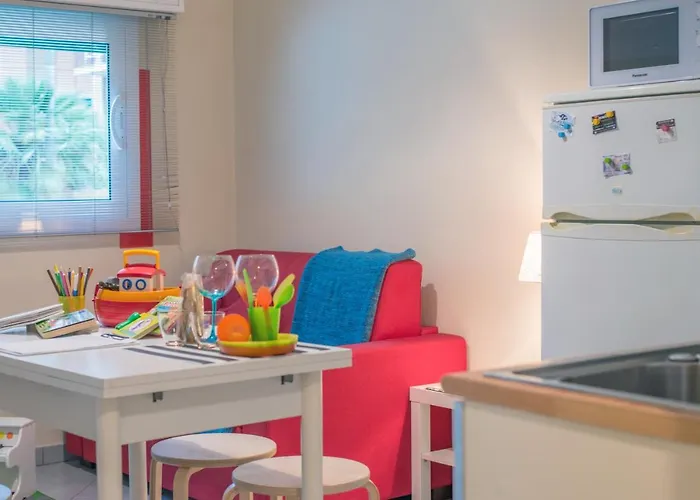 Babyaccommodation Family Sea & Box פייטרה ליגורה